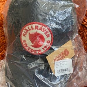 Fjallraven Unisex Logo Hat
